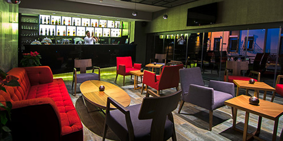 Hotel Bar & Dachterrassen Lounge