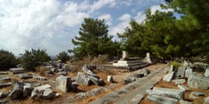 Sanctuary_of_Asclepius,_Priene